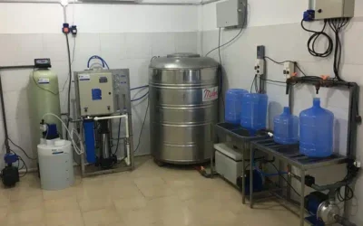 Plantas potabilizadoras de agua para botellón: Una alternativa económica y sostenible en Venezuela